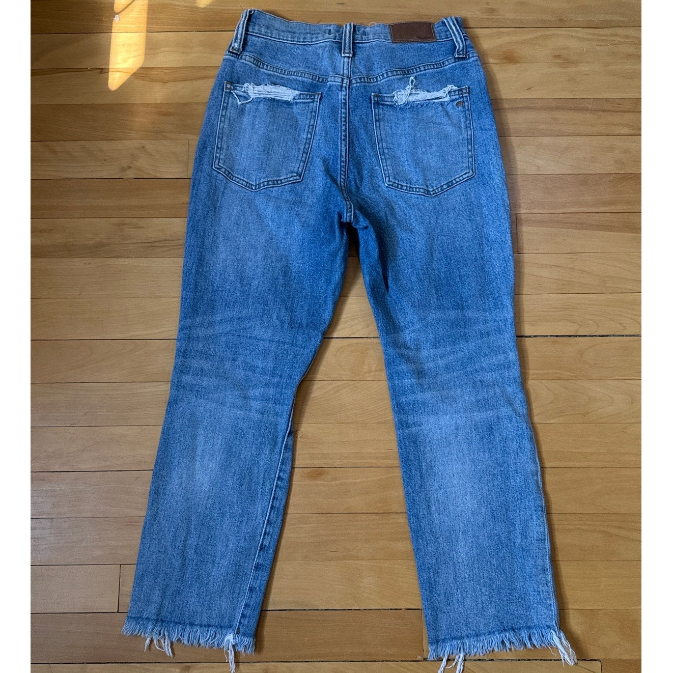 Madewell Size 26 " The Perfect Vintage Jean" Light Wash High Rise Distressed Jean