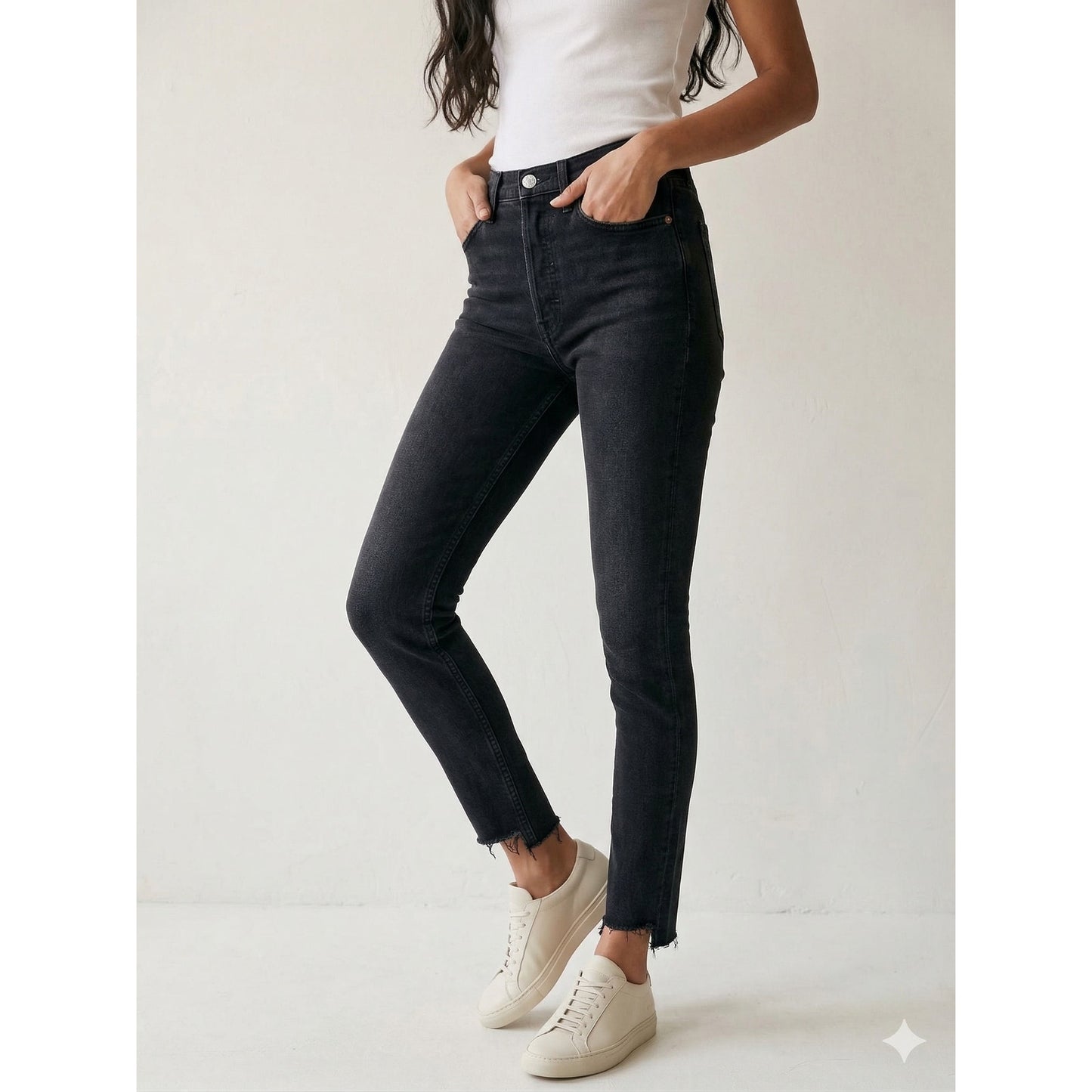 RE/DONE Black High Rise Cropped Jeans - Size 25 - EUC