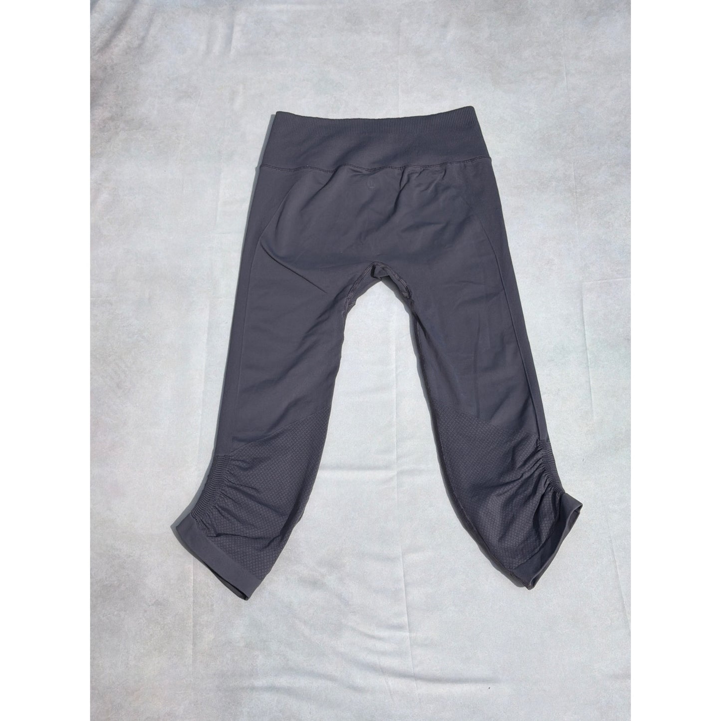 Lululemon Two Dot Muted Dark Purple Capri Scrunched Ankle Leggings