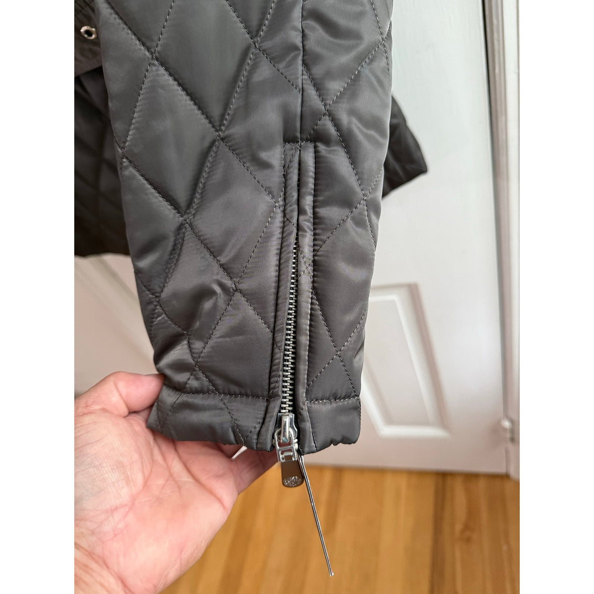Via Spiga NWT Down Fox Fur Trim Puffer Coat Black Quilted Parka Jacket Women's M