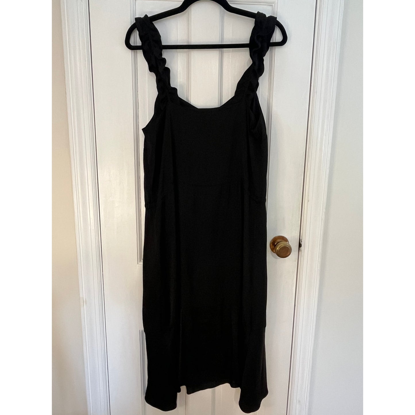☀️ Who What Wear Black Ruffle Strap Tie-Waist Midi LBD Breezy Summer - Sz M