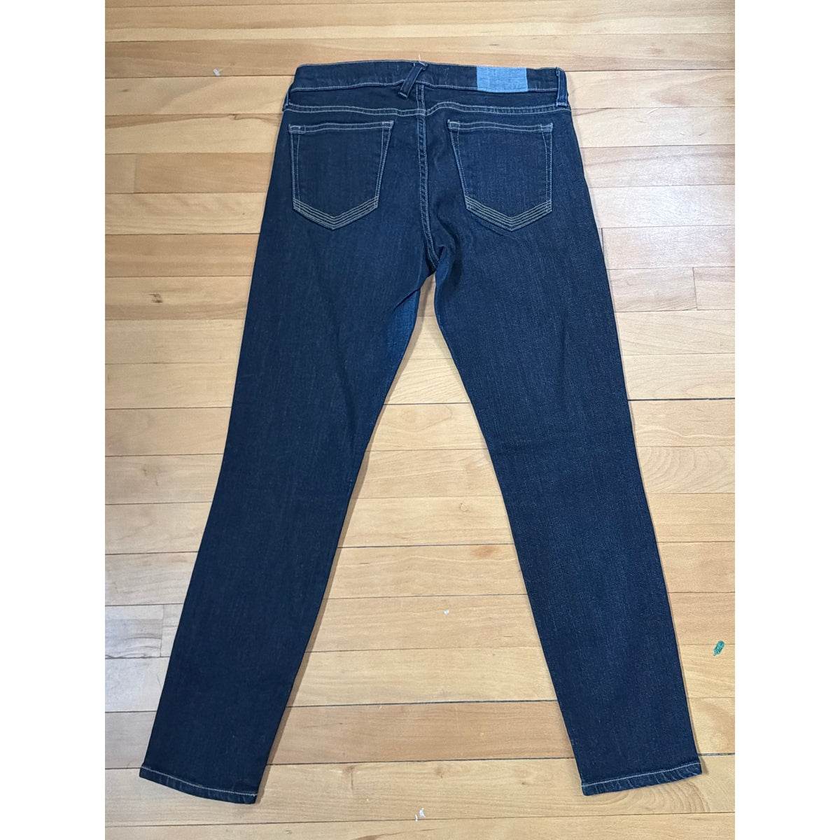 TEXTILE Elizabeth And James "Ozzy" Size 28 Dark Wash Jeans