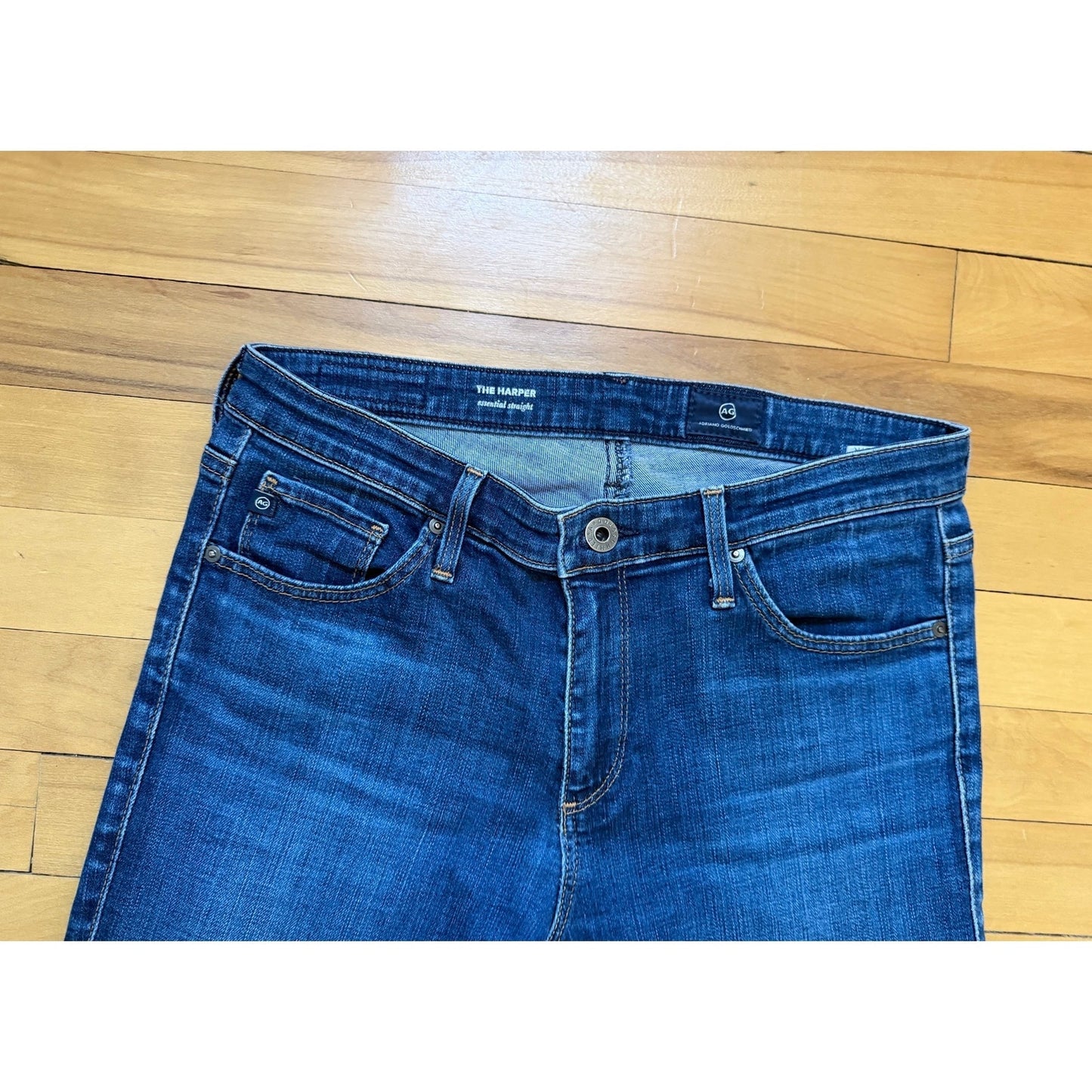 AGThe Harper Essential Straight Size 27R Medium Wash EUC USA