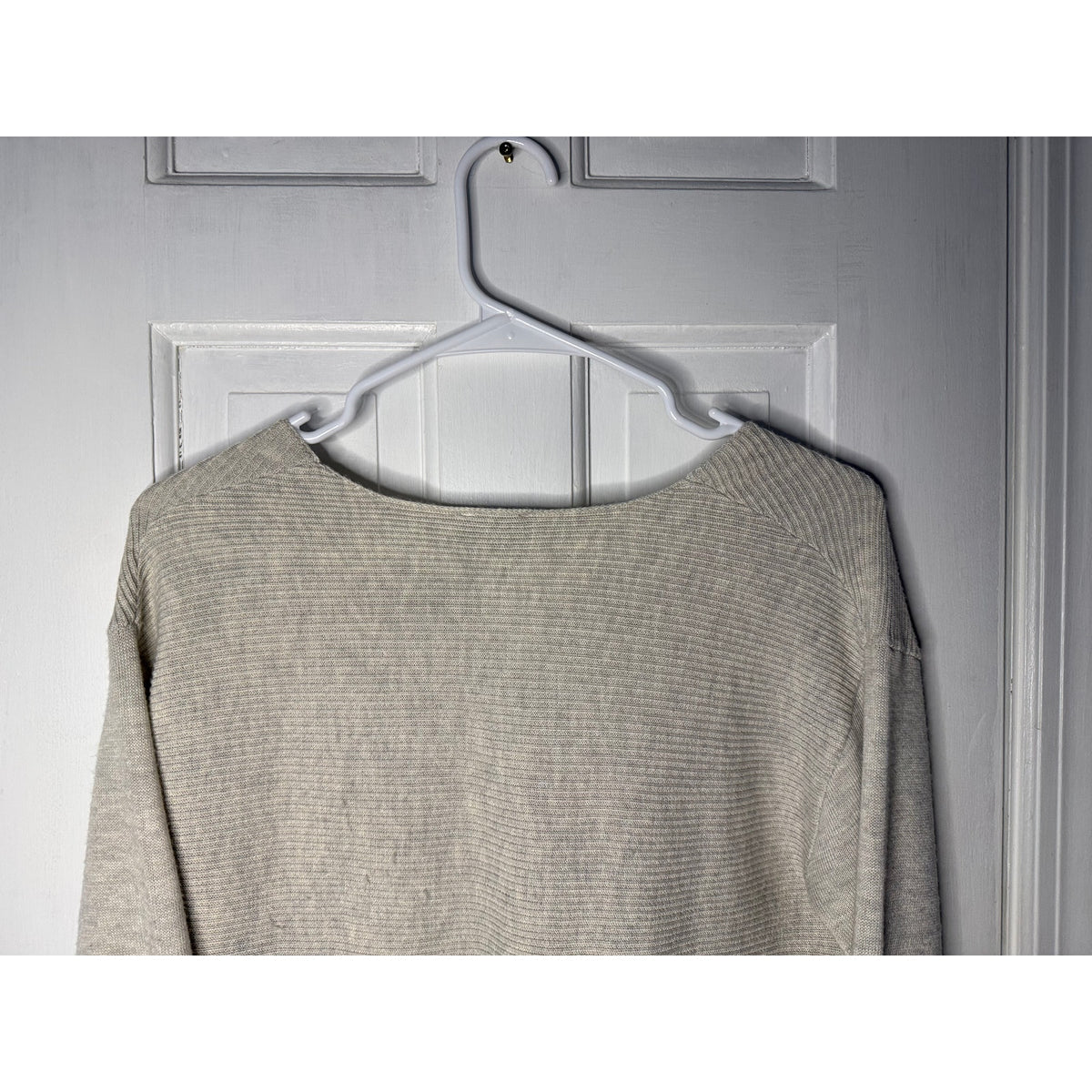 Ella Moss Women's Soft Ribbed Knit V-Neck Sweater Small