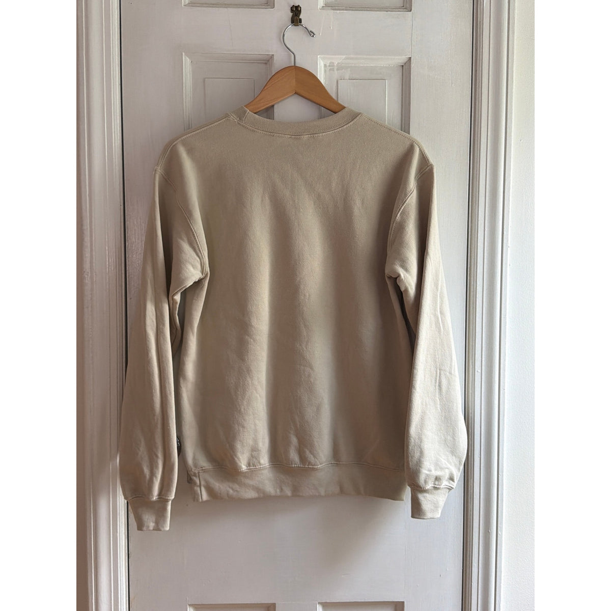 Def Leppard Size Small Beige Pullover Sweater