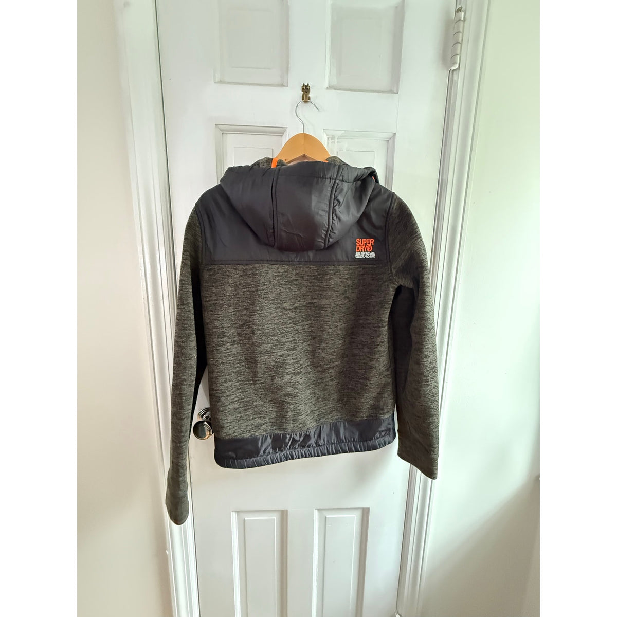 Superdry Windtrekker Fleece Lined Hooded Jacket Mens Small Grey Neon Orange Soft
