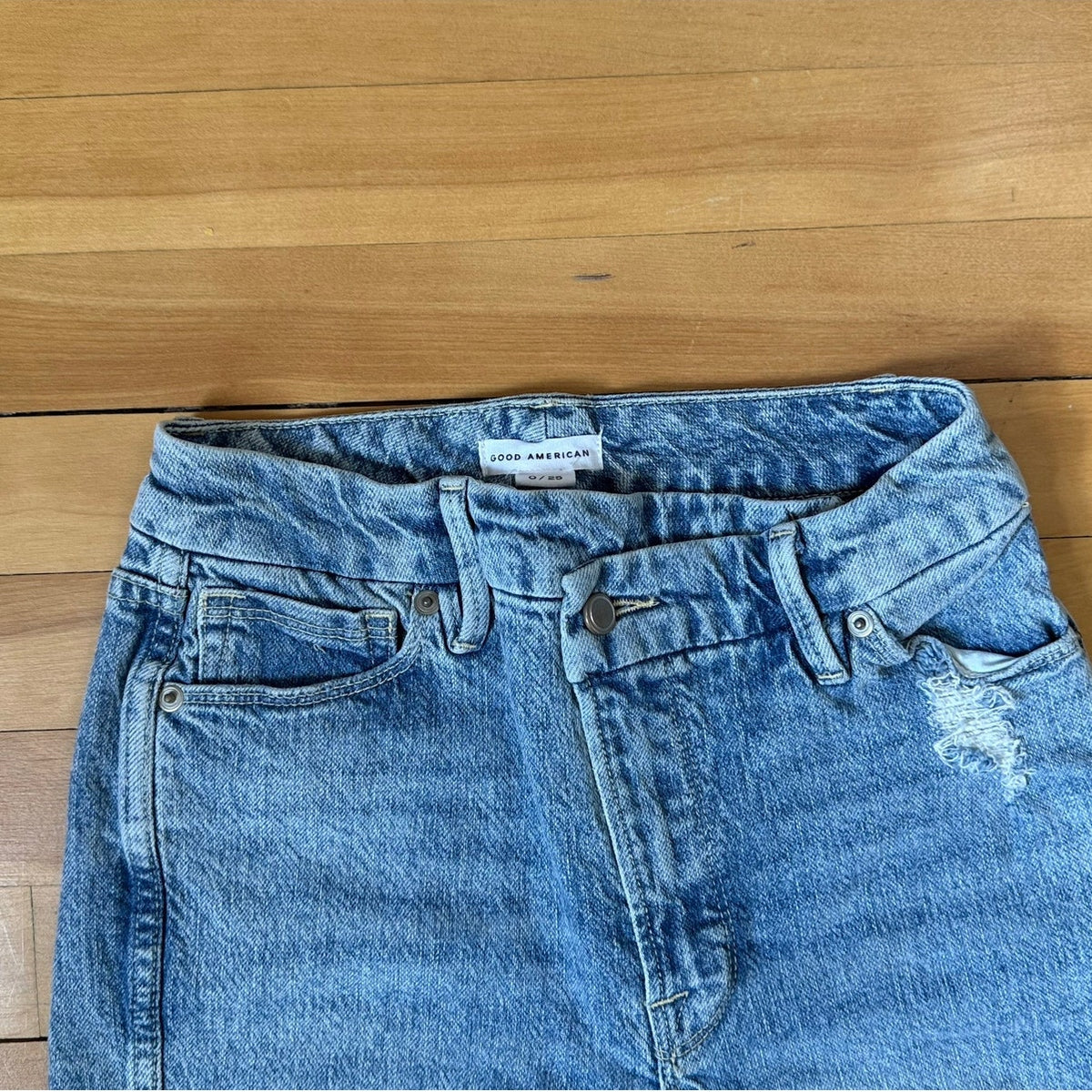 Good American Good Classic Slim Jeans Light Wash 0/25 EUC
