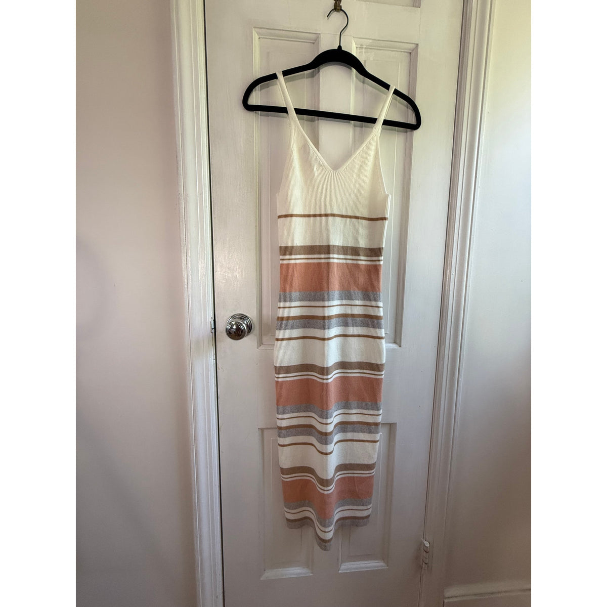 Willow & Wind Malibu Stripe Knit Midi Sweater Dress Small EUC Oatmeal Multi