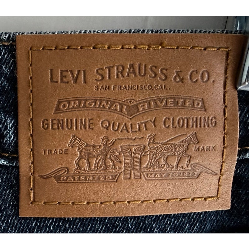 Levi's Premium Ribcage Bell Jeans - Size 33 - NWT