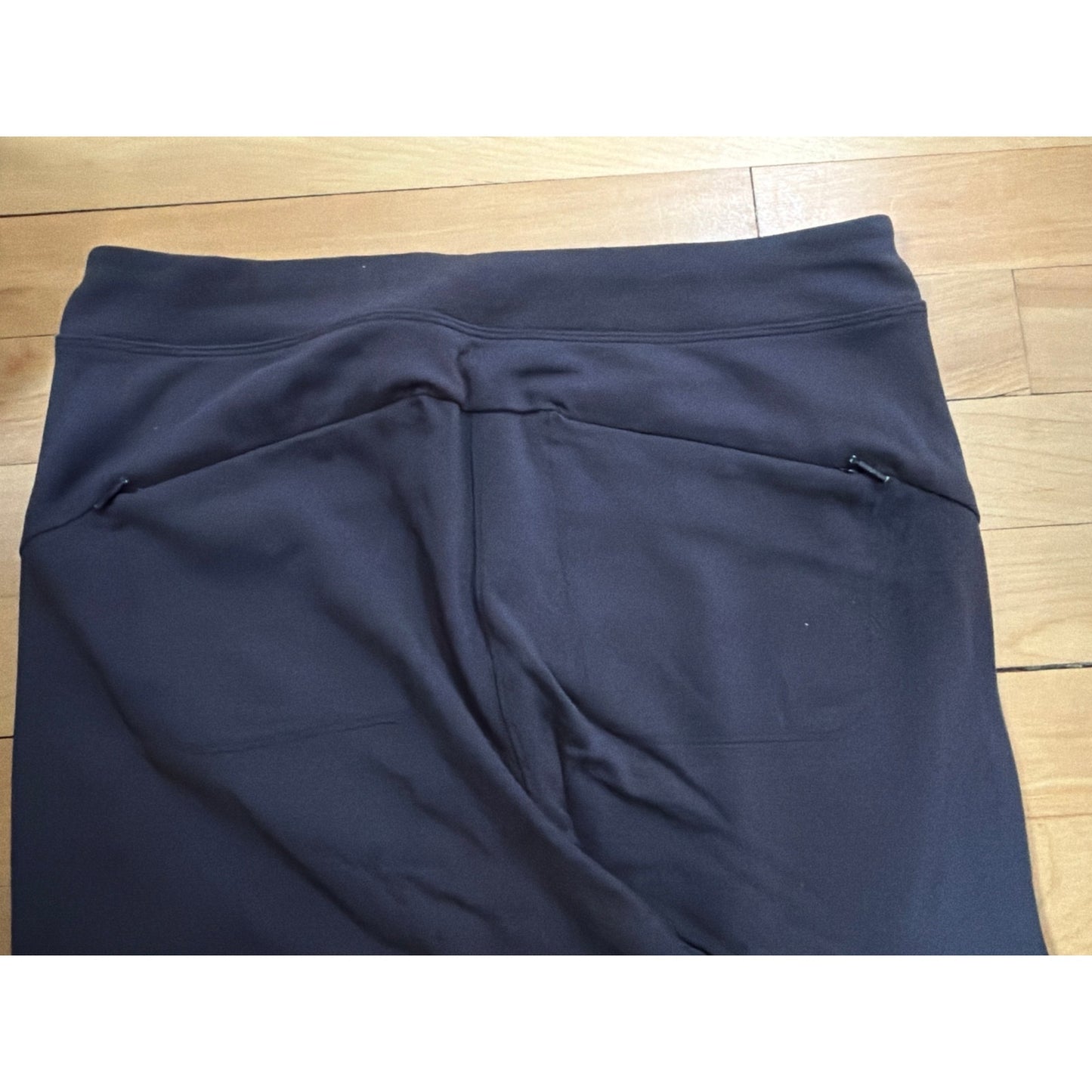 Athleta Headlands Hybrid Cargo II Tights Size Small NWT