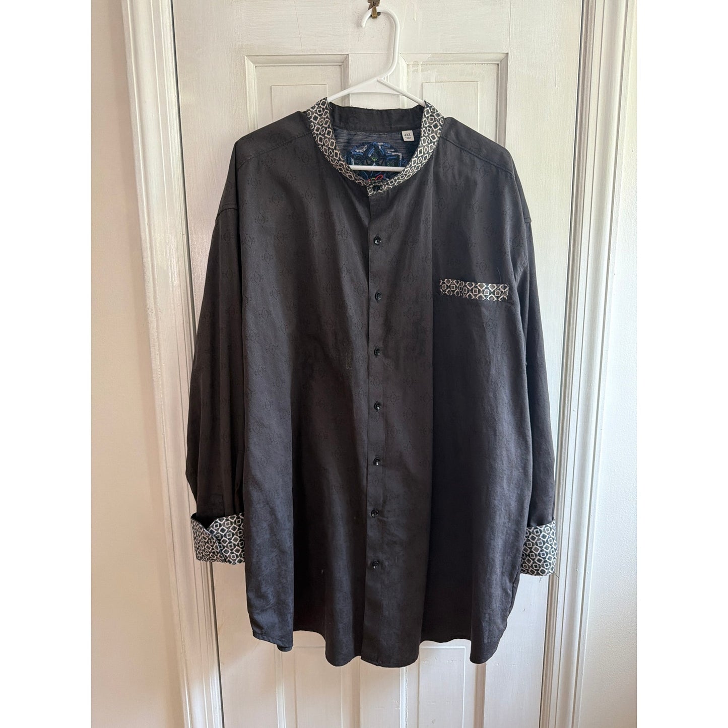 Robert-Graham 4XlL Black Shirt with Muted Pattern White Flip-Cuff