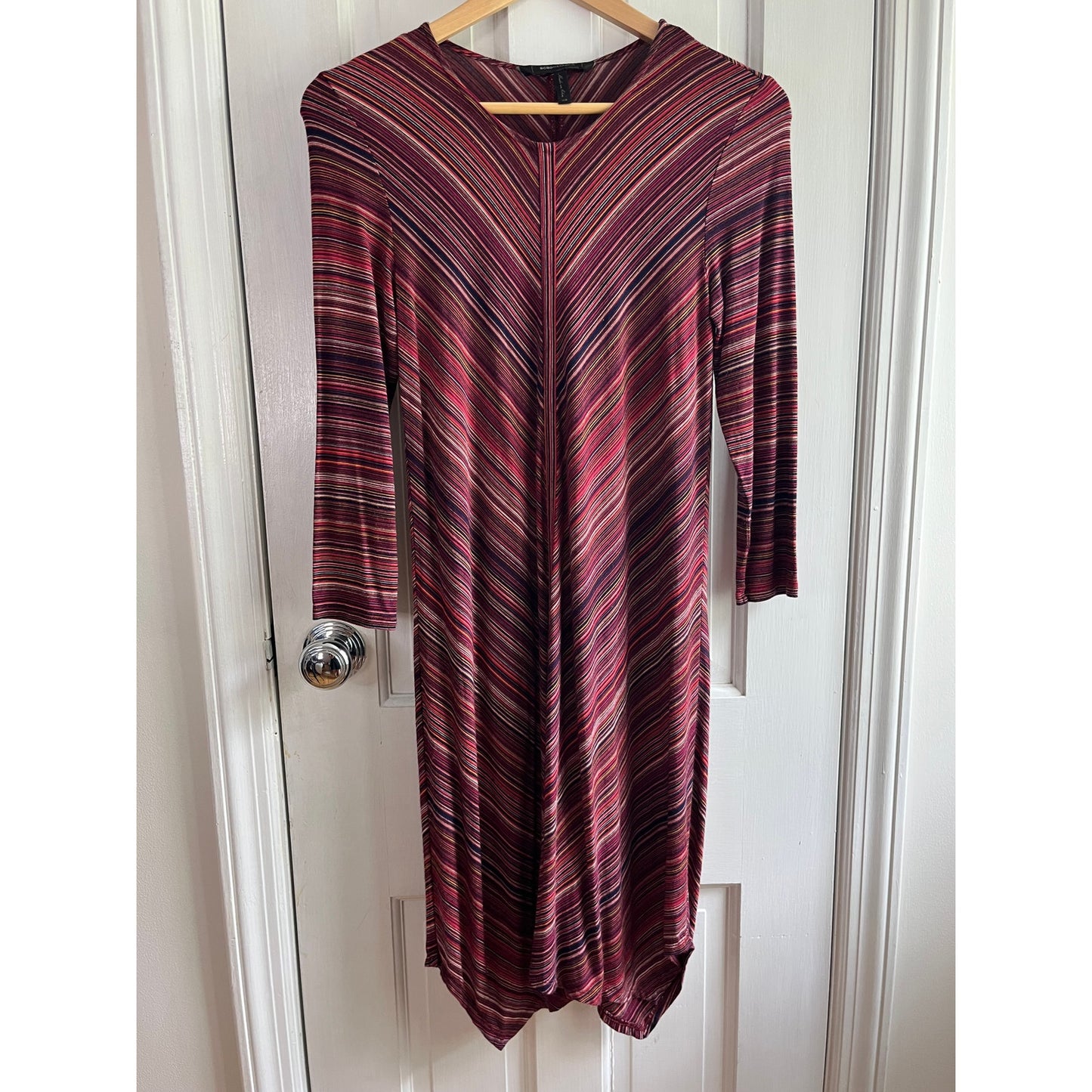 BCBGMAXAZRIA Chevron Stripe Knit Sheath Dress - Red/Multi - Size XS - EUC