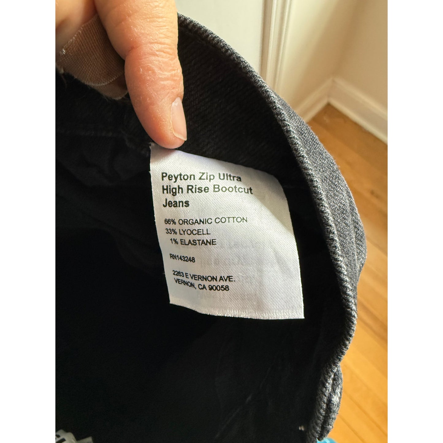 Reformation Black Peyton Zip Ultra High Rise Bootcut Jeans 25 EUC