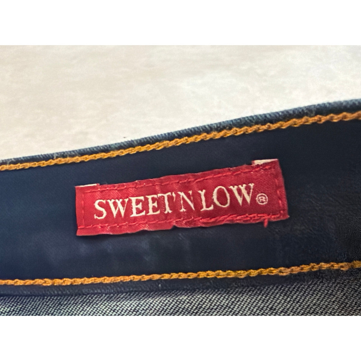Lucky Brand Size 6/28 Dark Wash Sweet N' Low Jeans