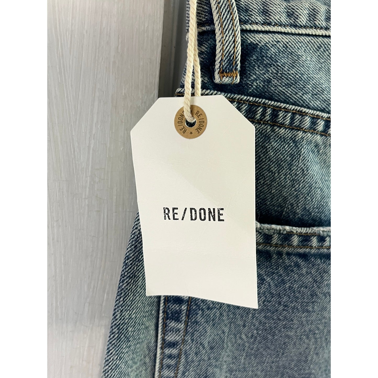 NWT RE/DONE Men's 1401 Straight Jeans - Mid Worn Light Blue 👖✨
