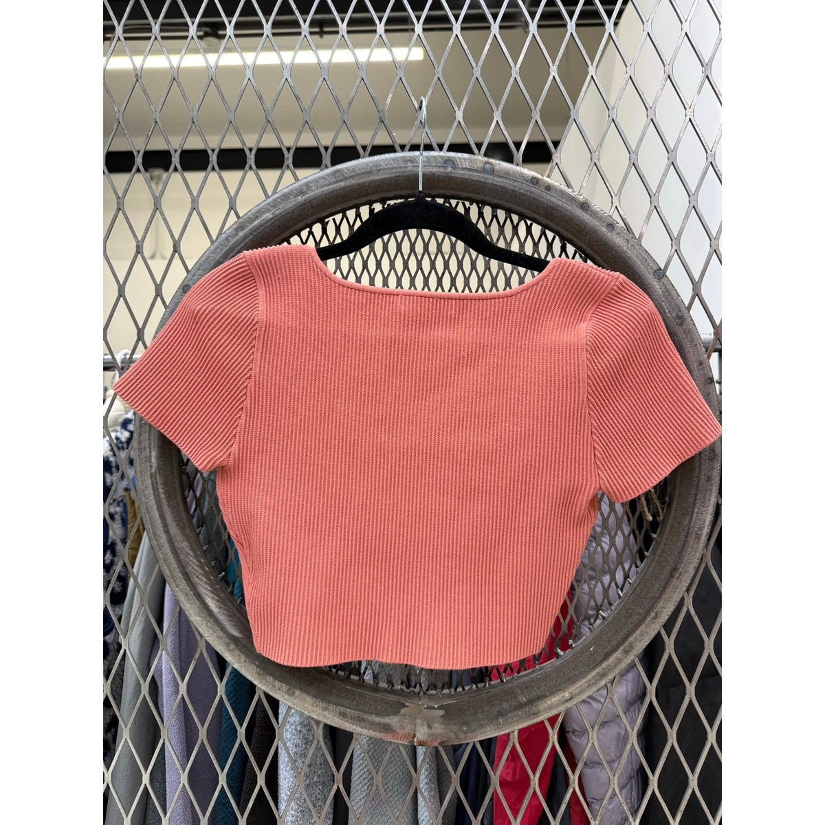 Babaton Aritzia Sculpt Knit Squareneck Short Sleeve Crop Top Pink Coral Size M