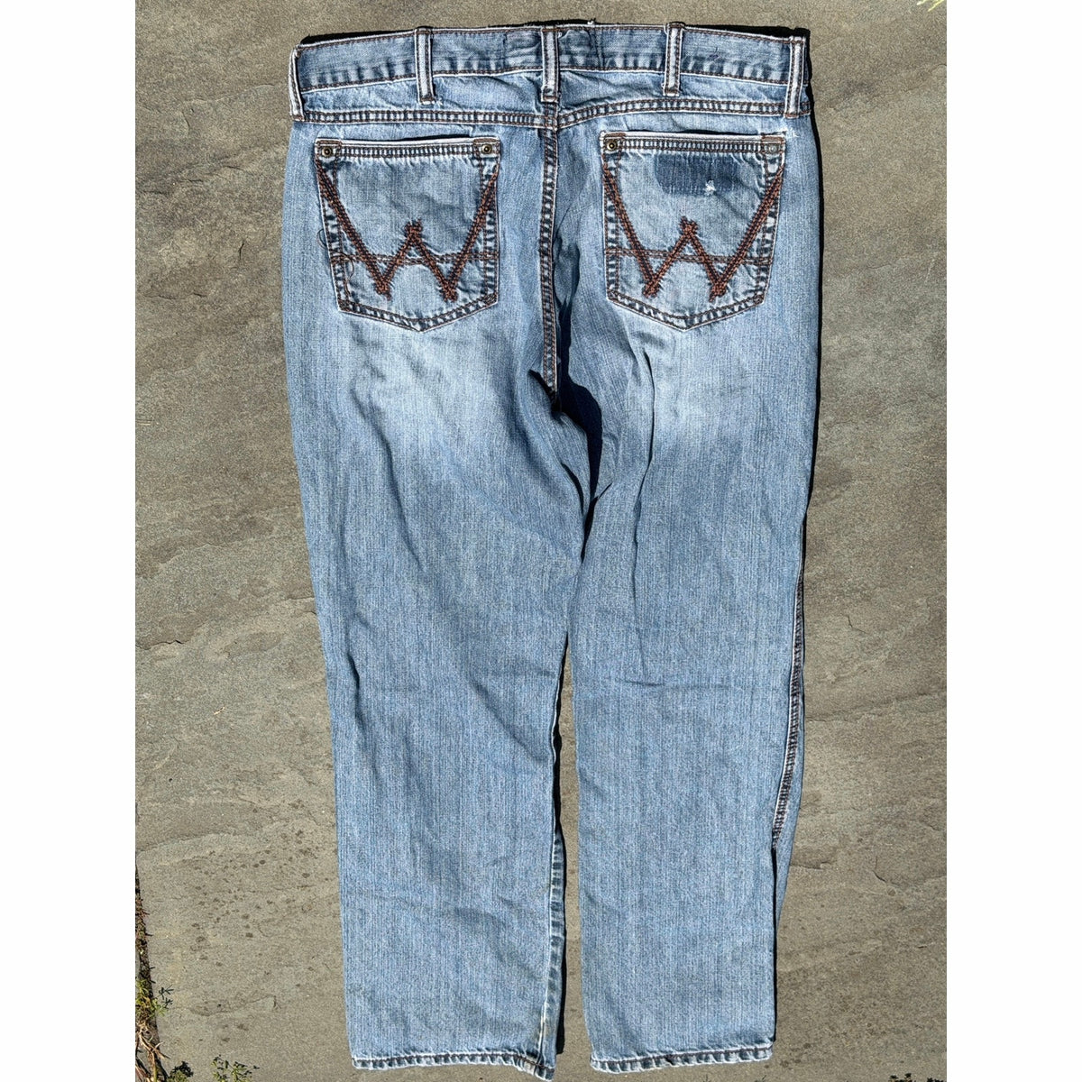 Wrangler Men's Relaxed Fit Bootcut Jeans 34x34 Blue Embroidered