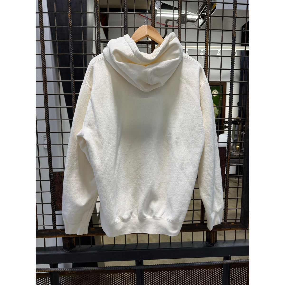 OBEY Clothing Teddy Bear Rose Graphic Fleece Hoodie Large Cream Off White Mens L