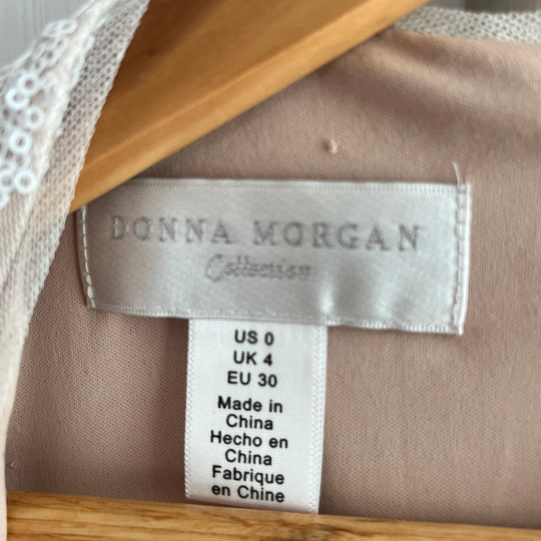 Donna Morgan Gigi Striped Sequin Gown - Champagne/Silver - Size 6 - EUC