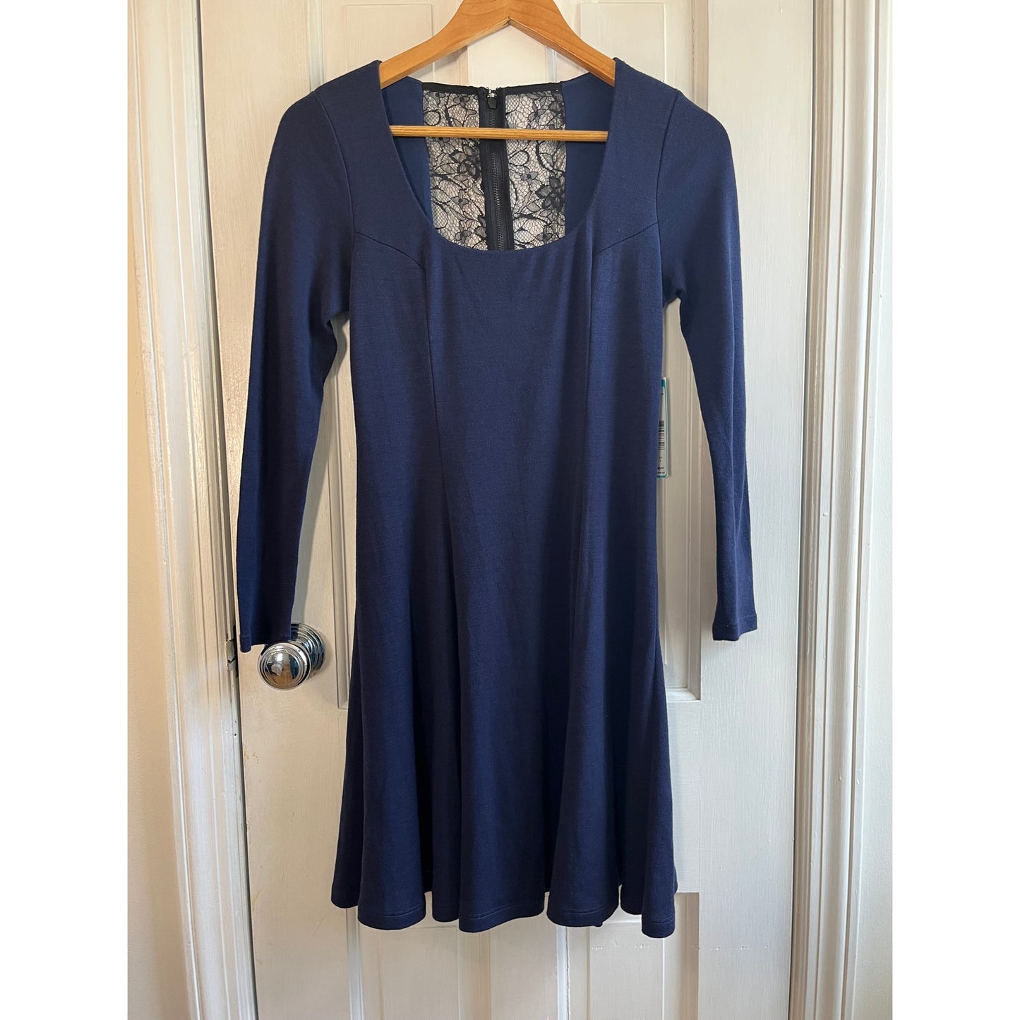 Alice + Olivia NWT Fionna Navy Blue 3/4 Sleeve Dress Sz 6 - Lace Back Designer