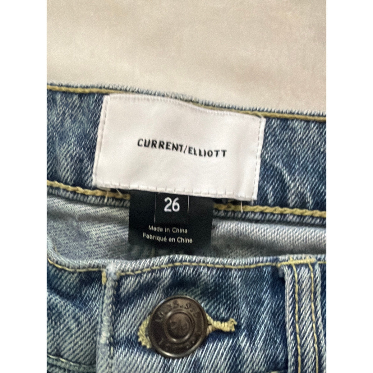 Current/Elliott Size 26 Light Wash Mid Rise Straight Leg Distressed Hem Jeans