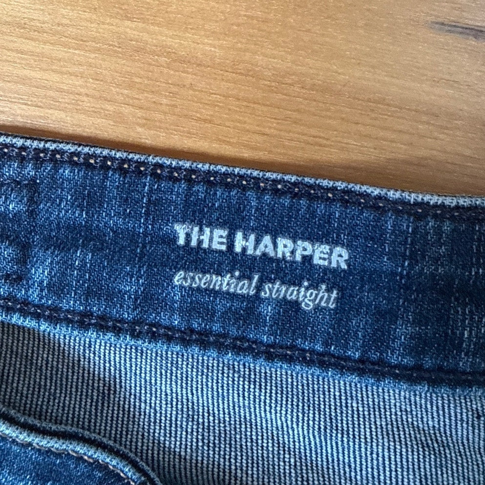 AG JEANS "The Harper" Essential Straight Size 27 Mid Rise Straight Dark Wash