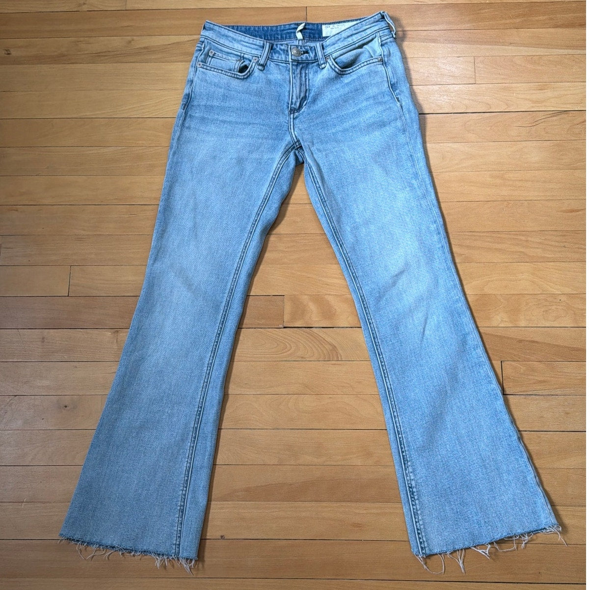 Rag & Bone Size 25 Light Wash Kinsely Low Rise Flare Distressed Hem Jean