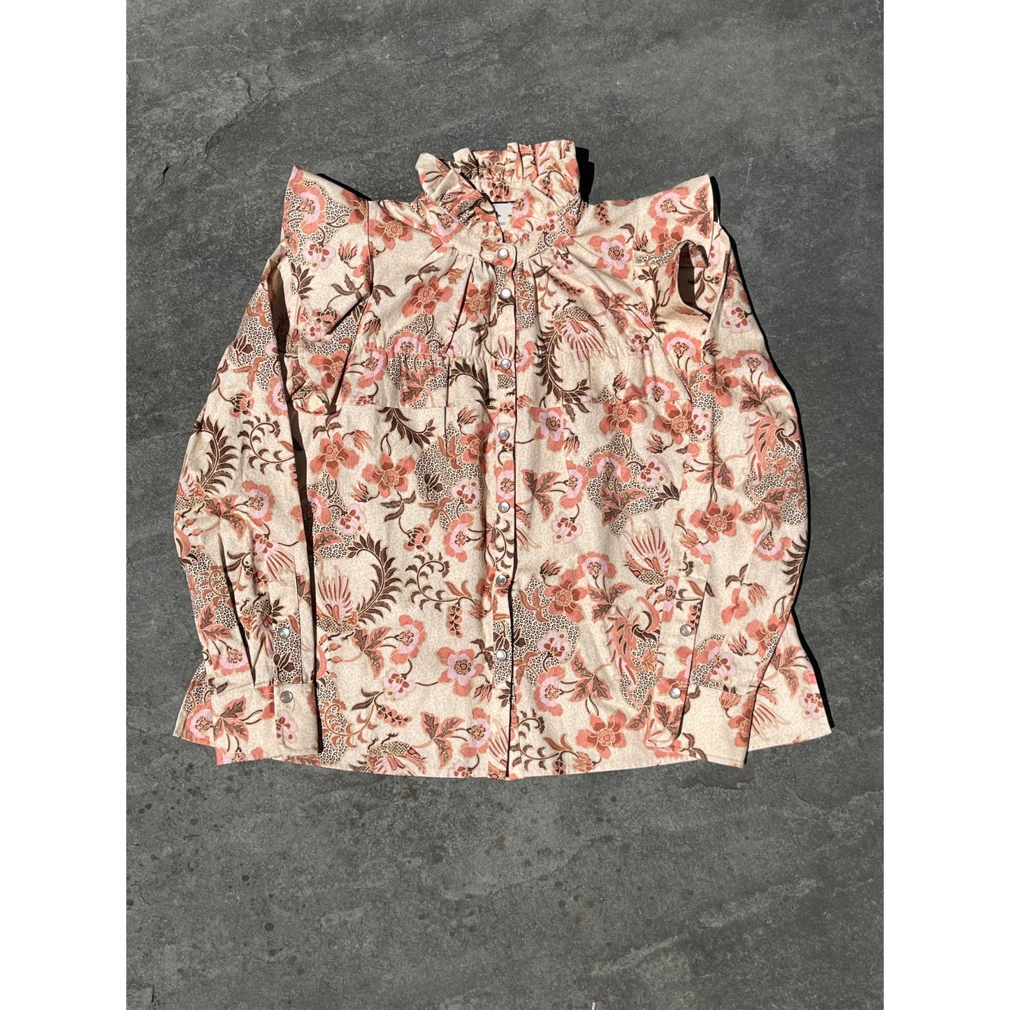 Tuckernuck Larkspur Blouse S Beige Botanical Floral Stand Collar Swing Top 🌿