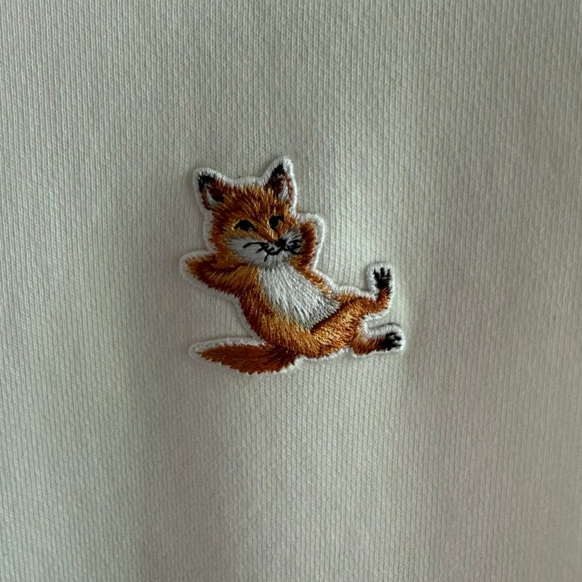 Maison Kitsune Fox Head Patch Classic Hoodie White Mens Medium M EUC