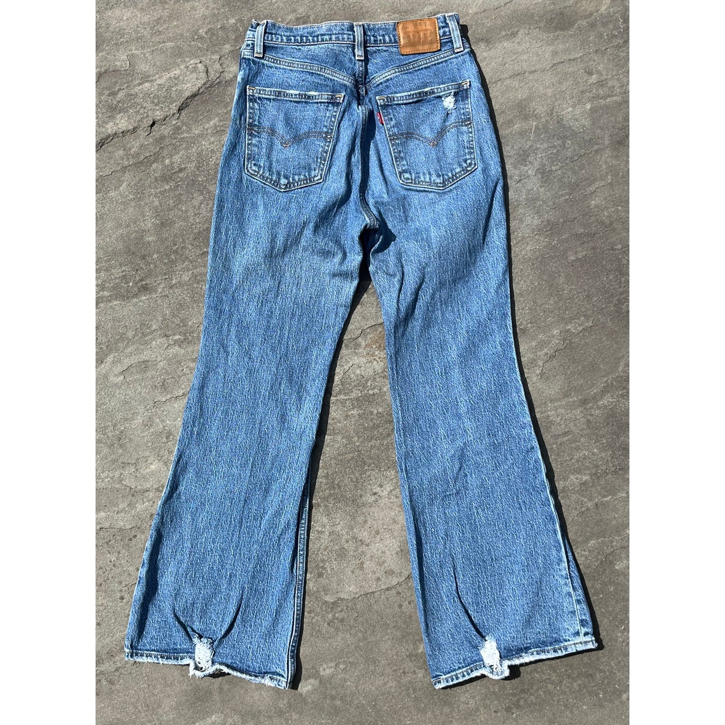 ✨ Levi’s Premium 70s High Flare "Big E" Distressed Jeans 27 ✨