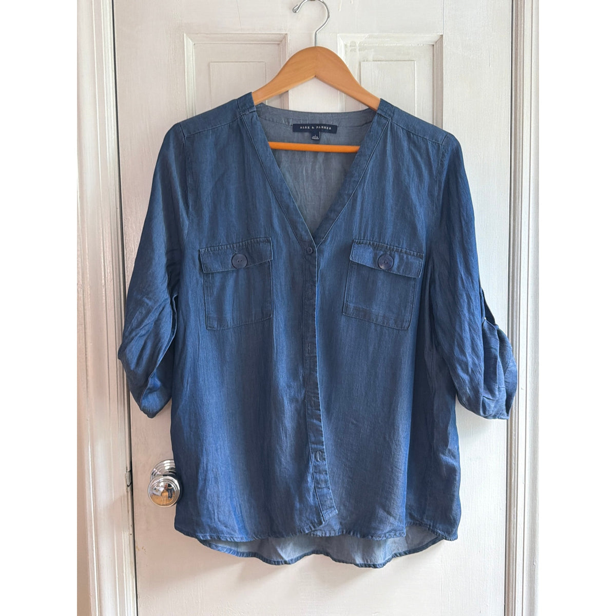 Bella Dahl Split Back Chambray Button Down Shirt Denim Blue XS