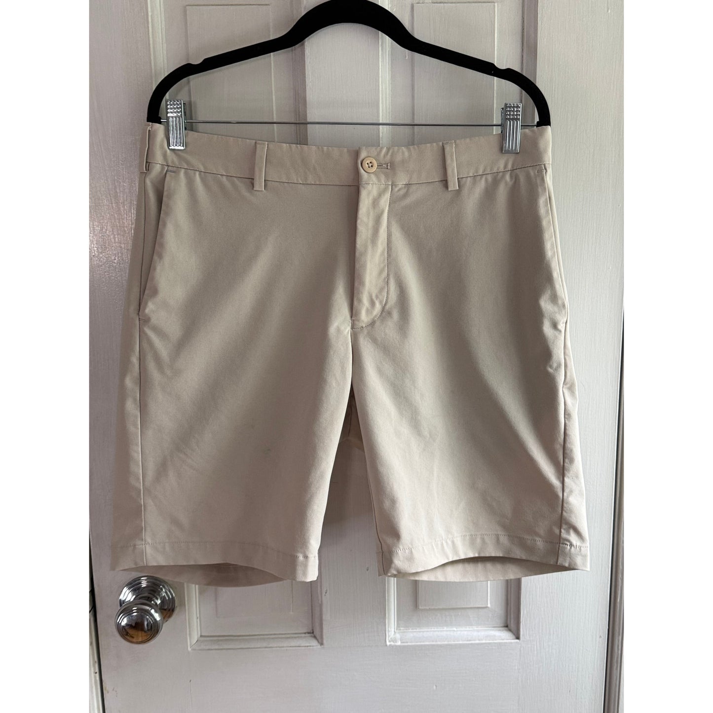 Peter Millar Crown Crafted Performance Chino Shorts Khaki Size 33 EUC