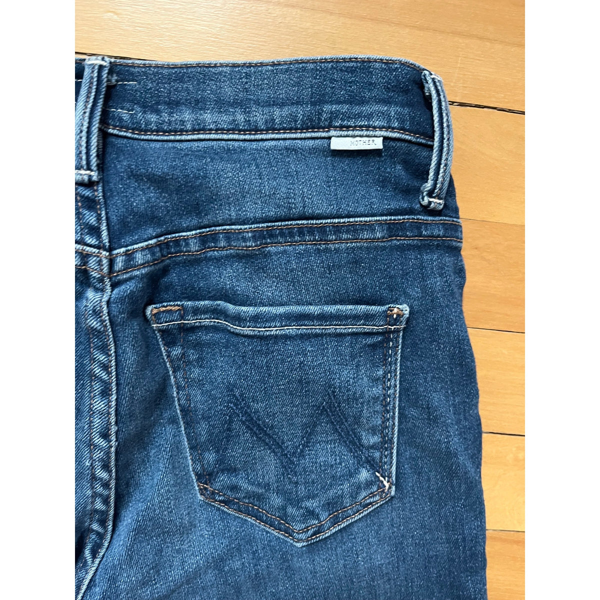 MOTHER The Insider Crop Step Fray Jeans Black Size 25 High Rise Bootcut