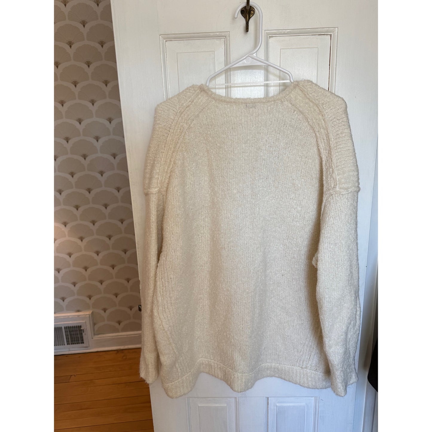 Free People White Sweater V-neck Size Medium