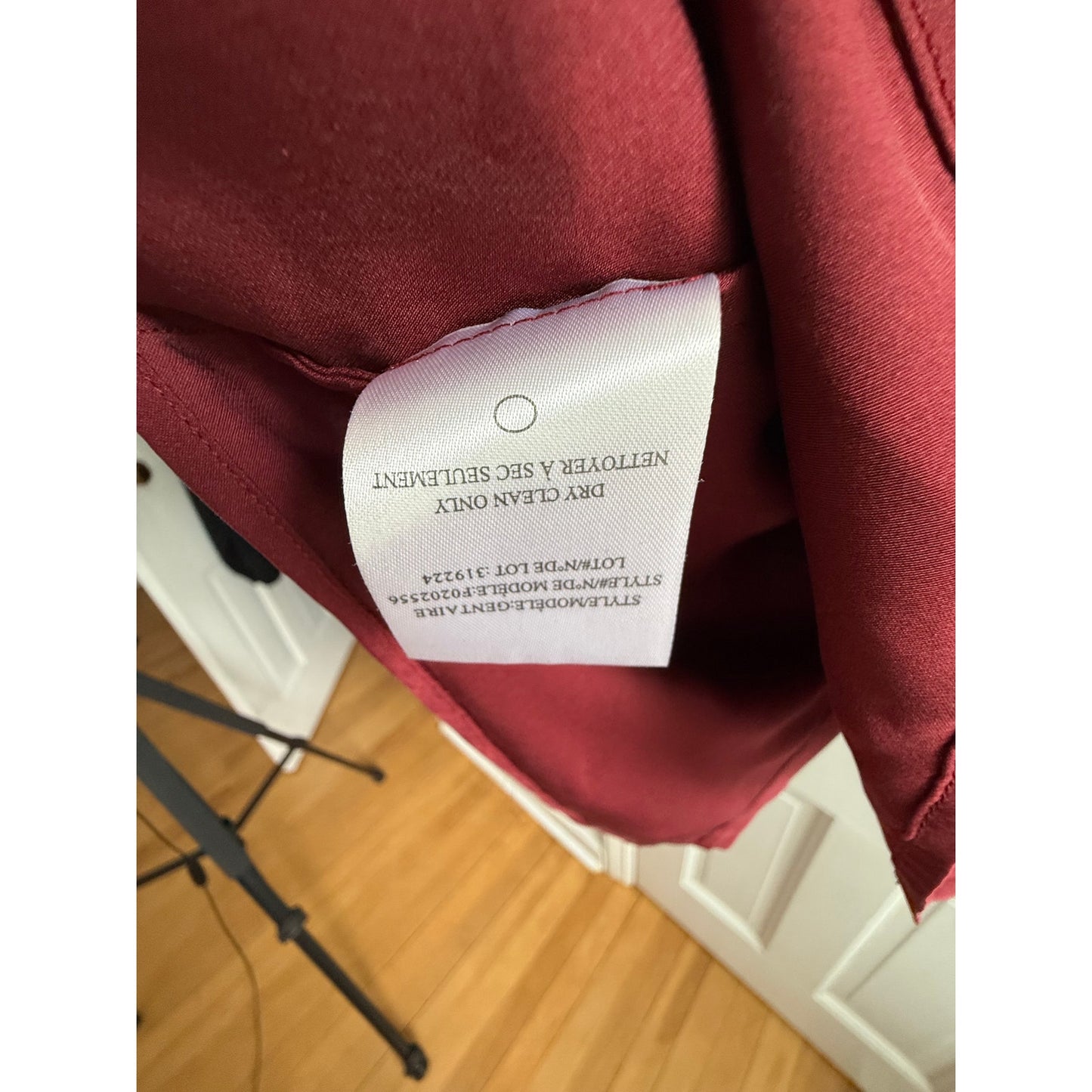 Theory Red Silk Sleeveless Blouse | Hidden Button Placket | Size M | EUC