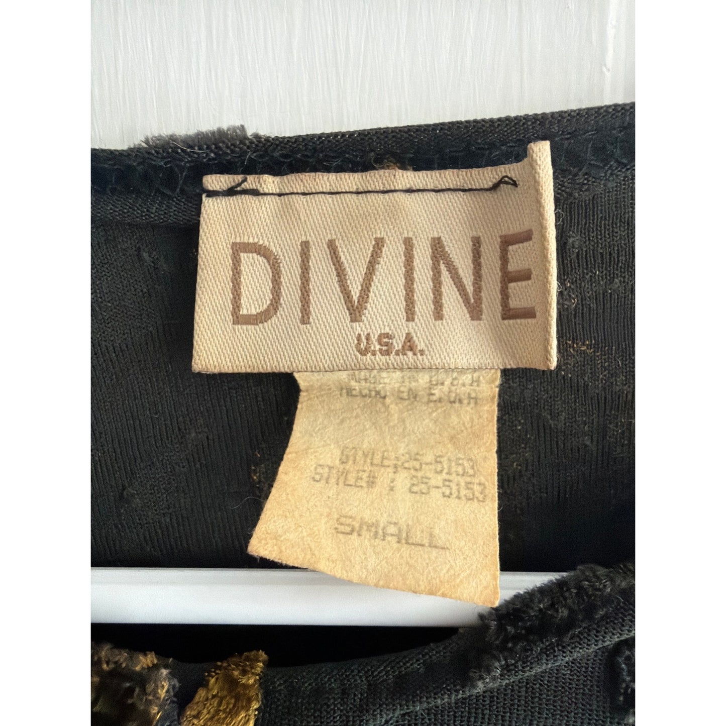 Divine Vintage Floral Cardigan Sweater Womens Small S Black Gold Knit EUC