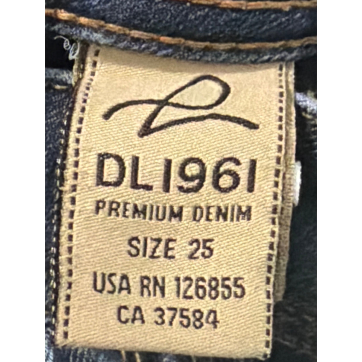 DL1961 Lindsey Slim Straight Stretch Size 25 TALL Dark Wash Jeans