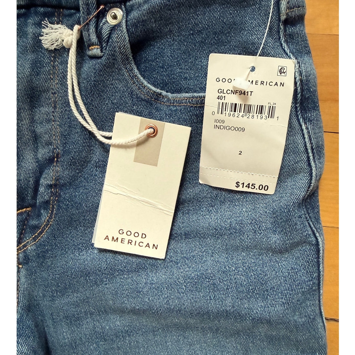NWT Good American Good Legs Crop Skinny Jeans - Women’s Size 2/26
