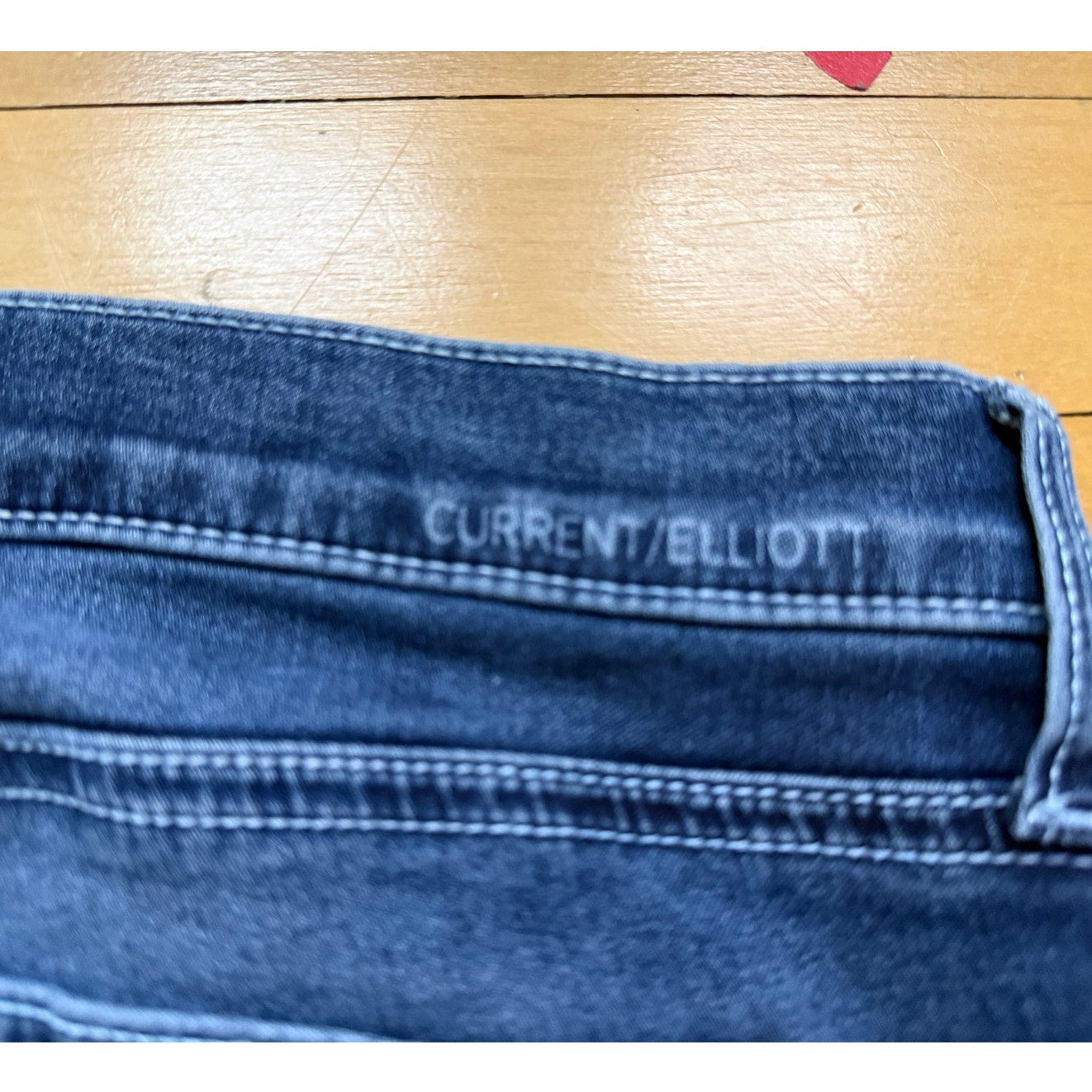 Current/Elliott The Skinny East Village Jeans Size 28 EUC Slim Fit