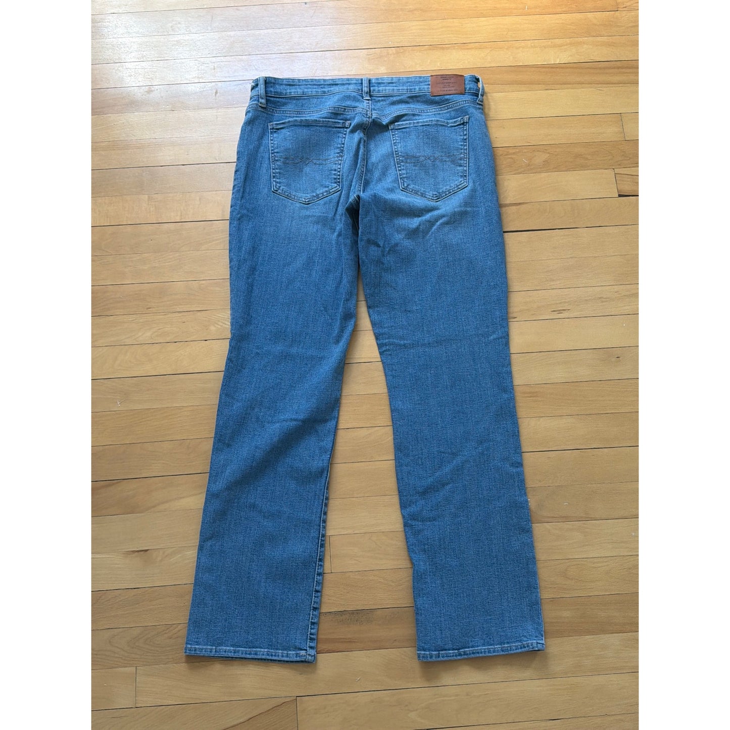 Lucky Brand Size 14 Sweet Straight Mid Rise Light Wash Jeans