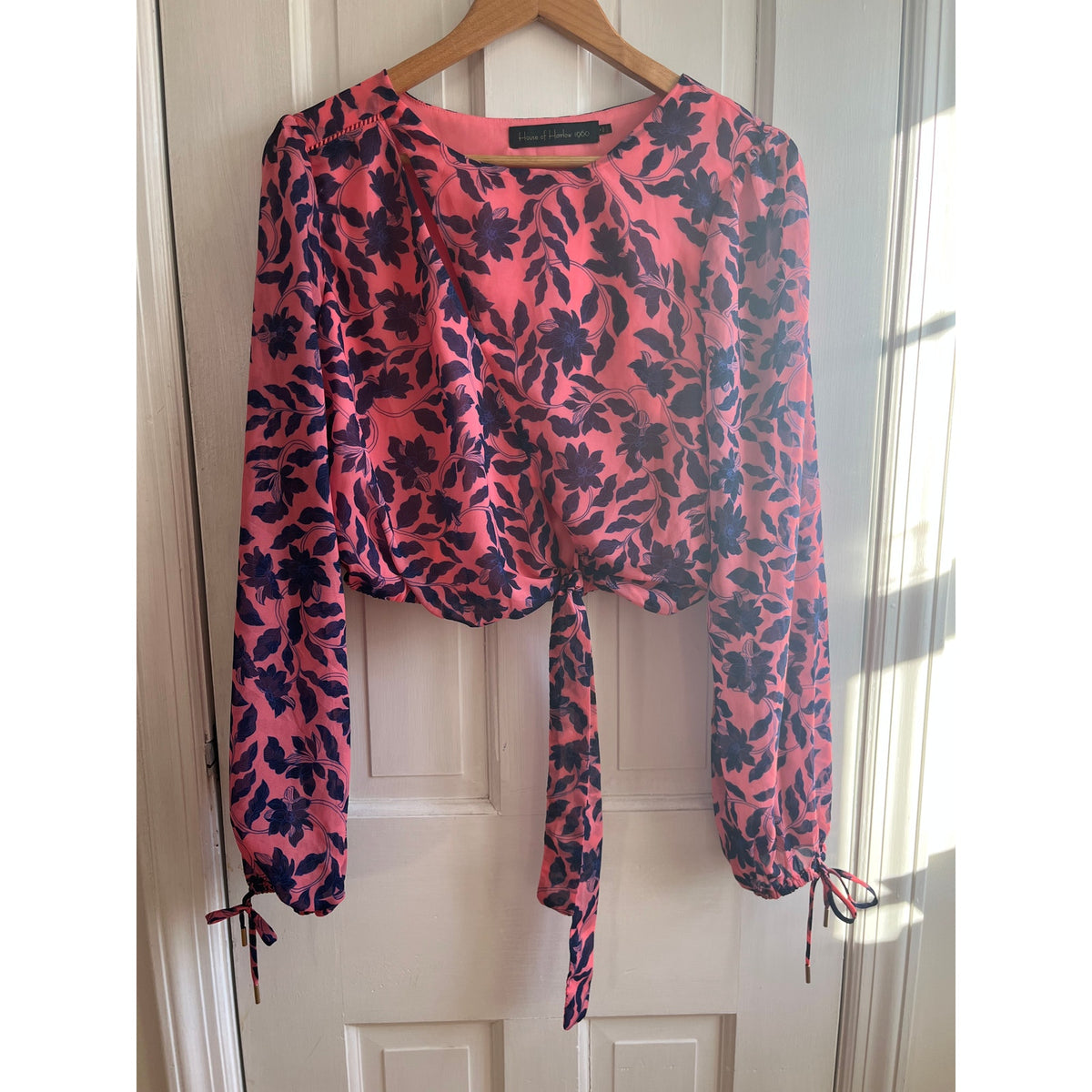 House of Harlow 1960 Ali Top Pink Blue Floral Tie Sleeve V-Neck Crop Medium