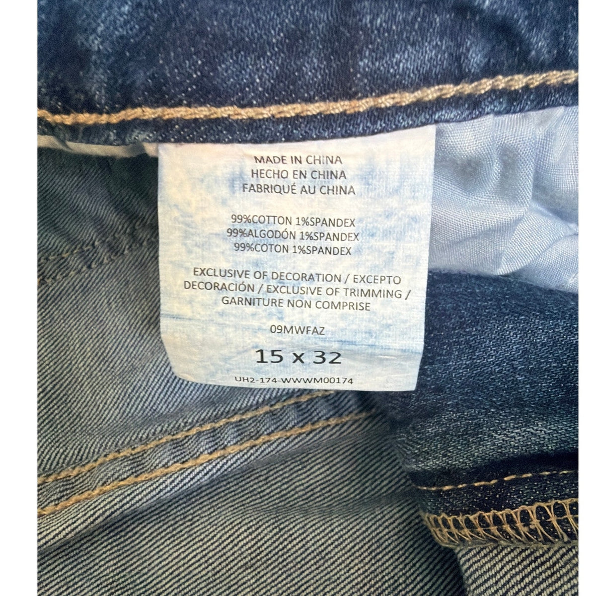 Wrangler EUC Embroidered Distressed Bootcut Jeans 15x32