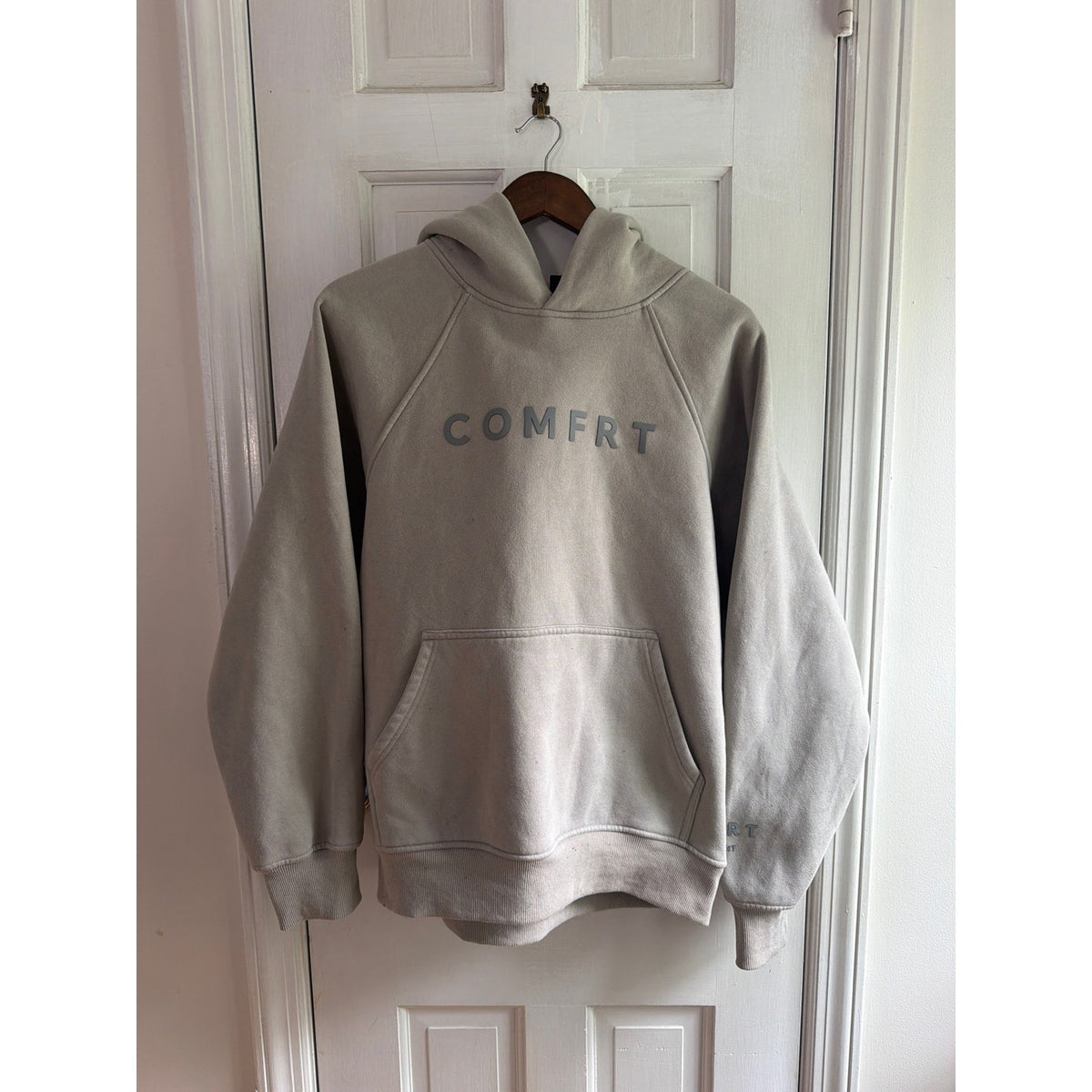 COMFRT Heavyweight Oversized Graphic Pullover Hoodie - Small 