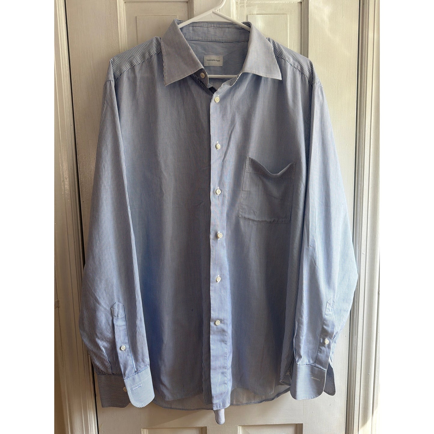 Ermenegildo Zegna Men's Size 44/17.5 Blue White Stripe Pattern Button Up