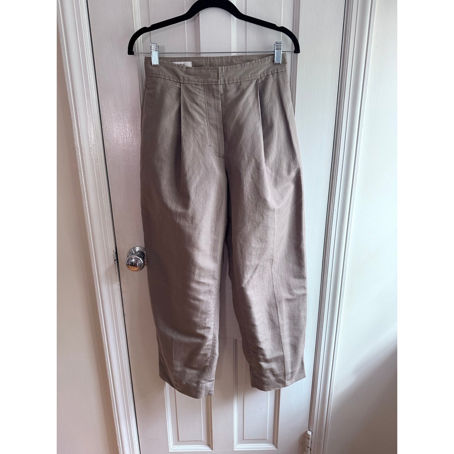 COS High-Waisted Pleated Chino Pants - Size 4 - Tan - EUC