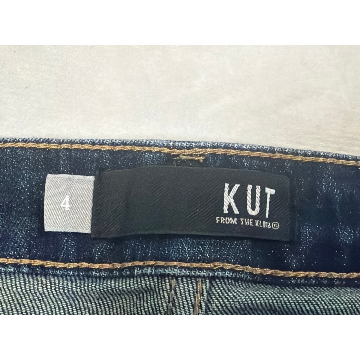 Kut Size 4 Dark Wash Cathrine Style Boyfriend Cut Jeans