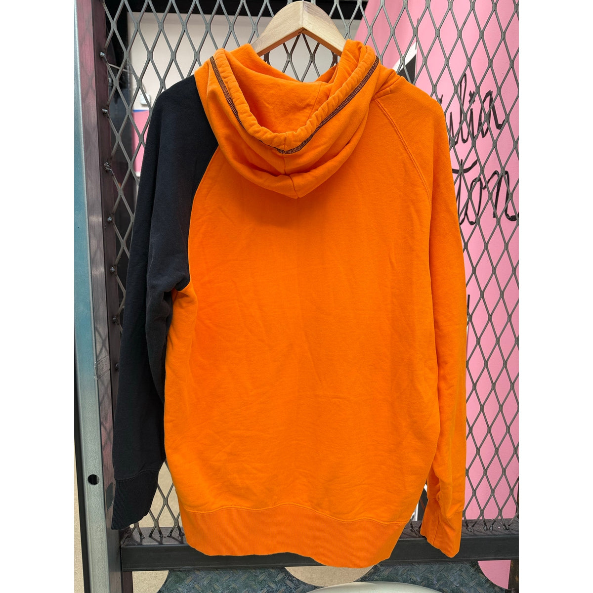 Puma x Carrots Anwar Carrots Graphic Hoodie Medium Vibrant Orange Streetwear M