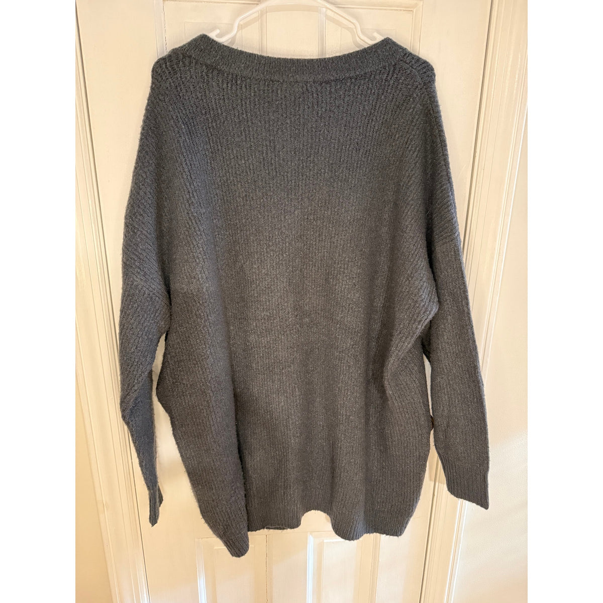 French Connection Women's Grey Sweater - Large Oversized