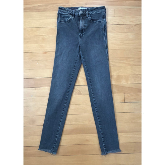 We The Free Size 27 Black Faded High Rise Skinny Jeans Distressed Hem Stretch EUC