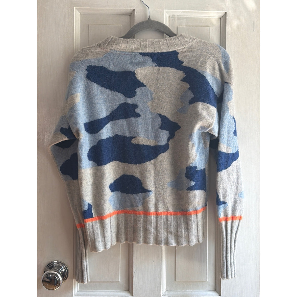 Brodie Fine Cashmere Camo Sweater Small 100% Cashmere Blue Grey Neon Trim Knit S
